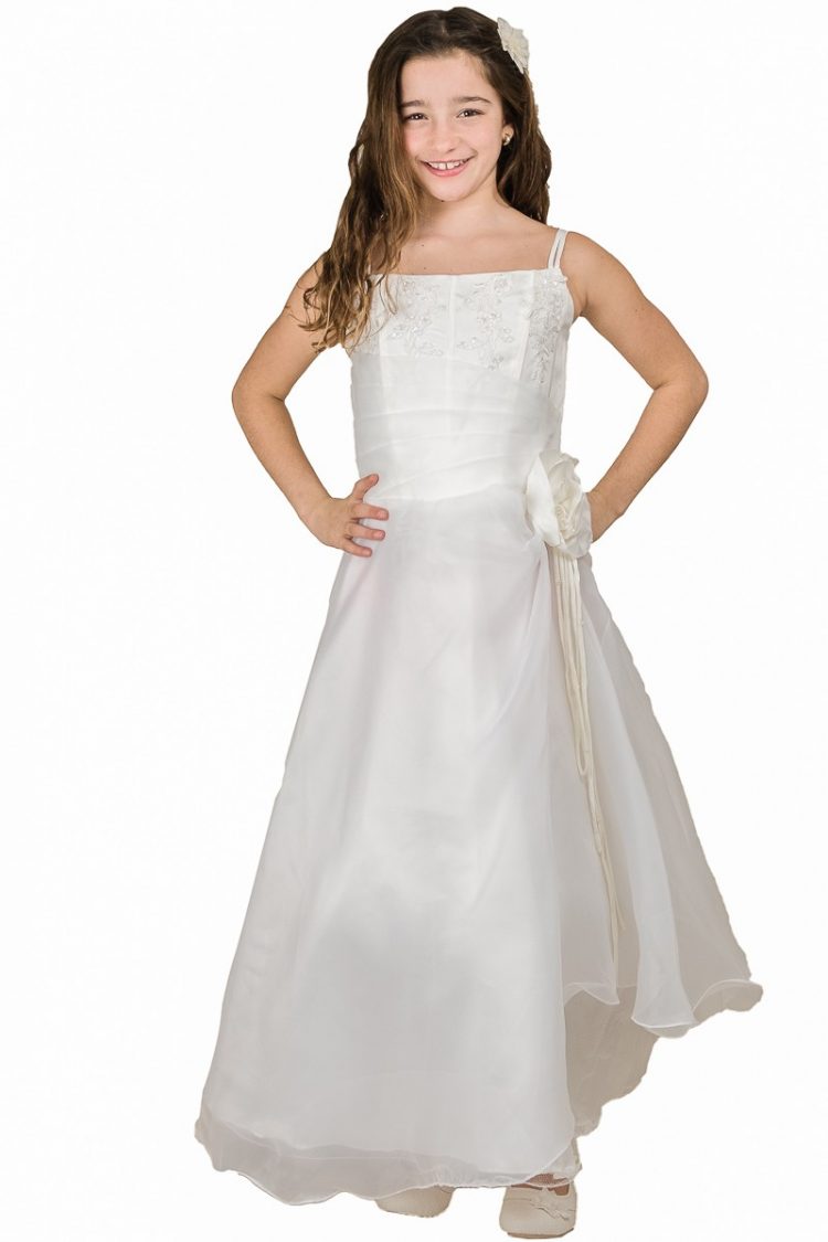 lange bruidsmeisjes jurk met organza rok en bloem op de zijkant